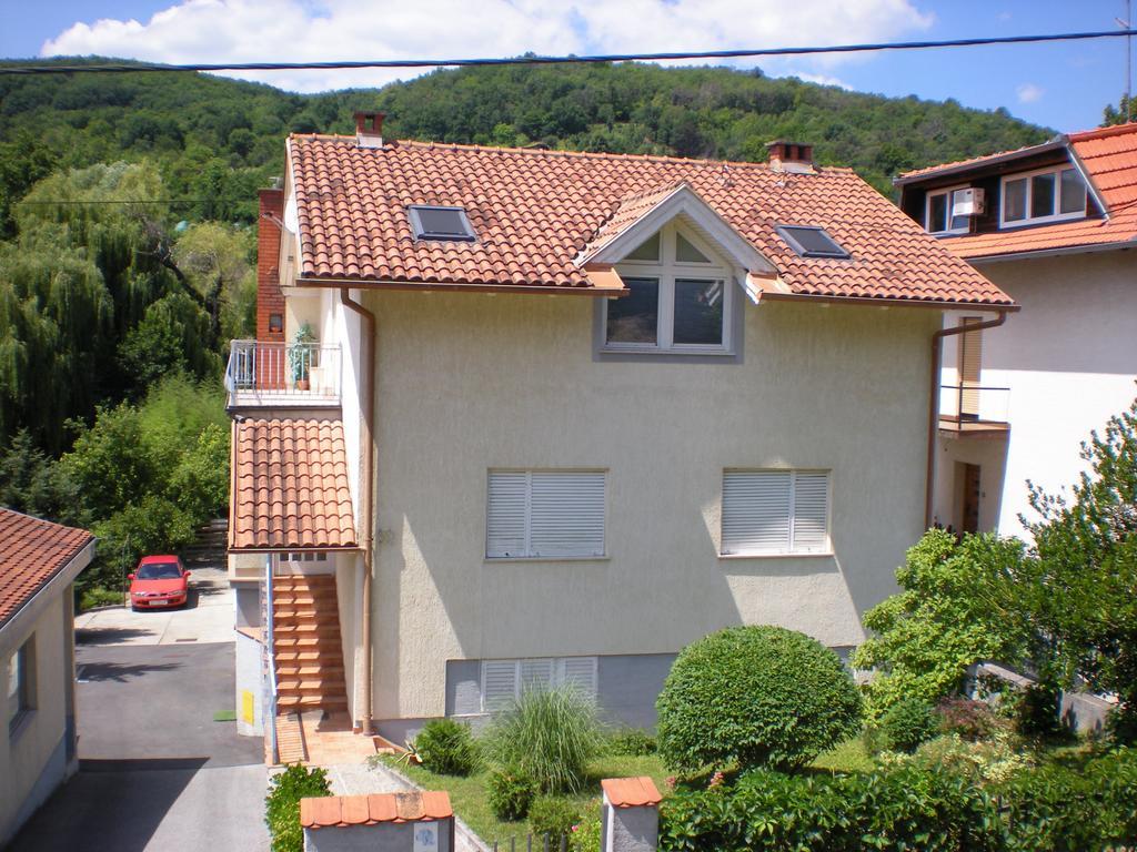 Apartments Garden Ζάγκρεμπ Δωμάτιο φωτογραφία