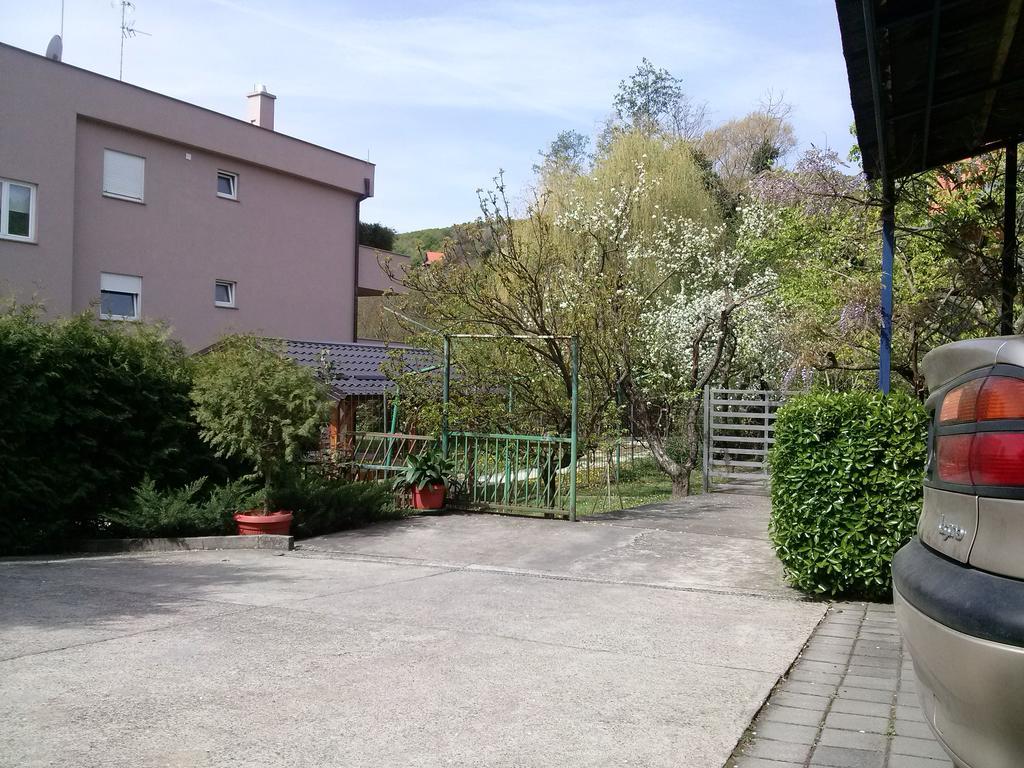 Apartments Garden Ζάγκρεμπ Εξωτερικό φωτογραφία